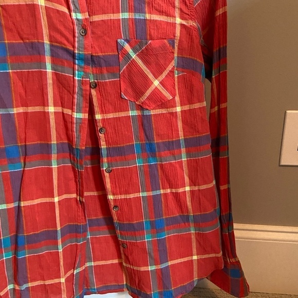 XS lightweight casual button up - Picture 3 of 5